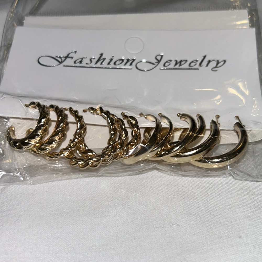 NWT, 1 “ golden hoops, set of 6 pairs, see pics
